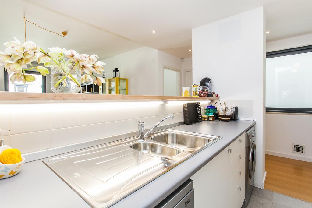 Arco Da Graca Apartment Lisbon Luaran gambar
